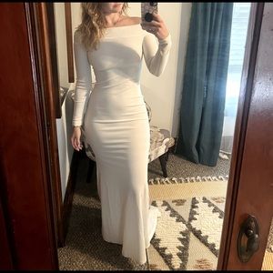 ✨NWT✨ Off The shoulder long sleeve wedding dress 👰‍♀️ 💍